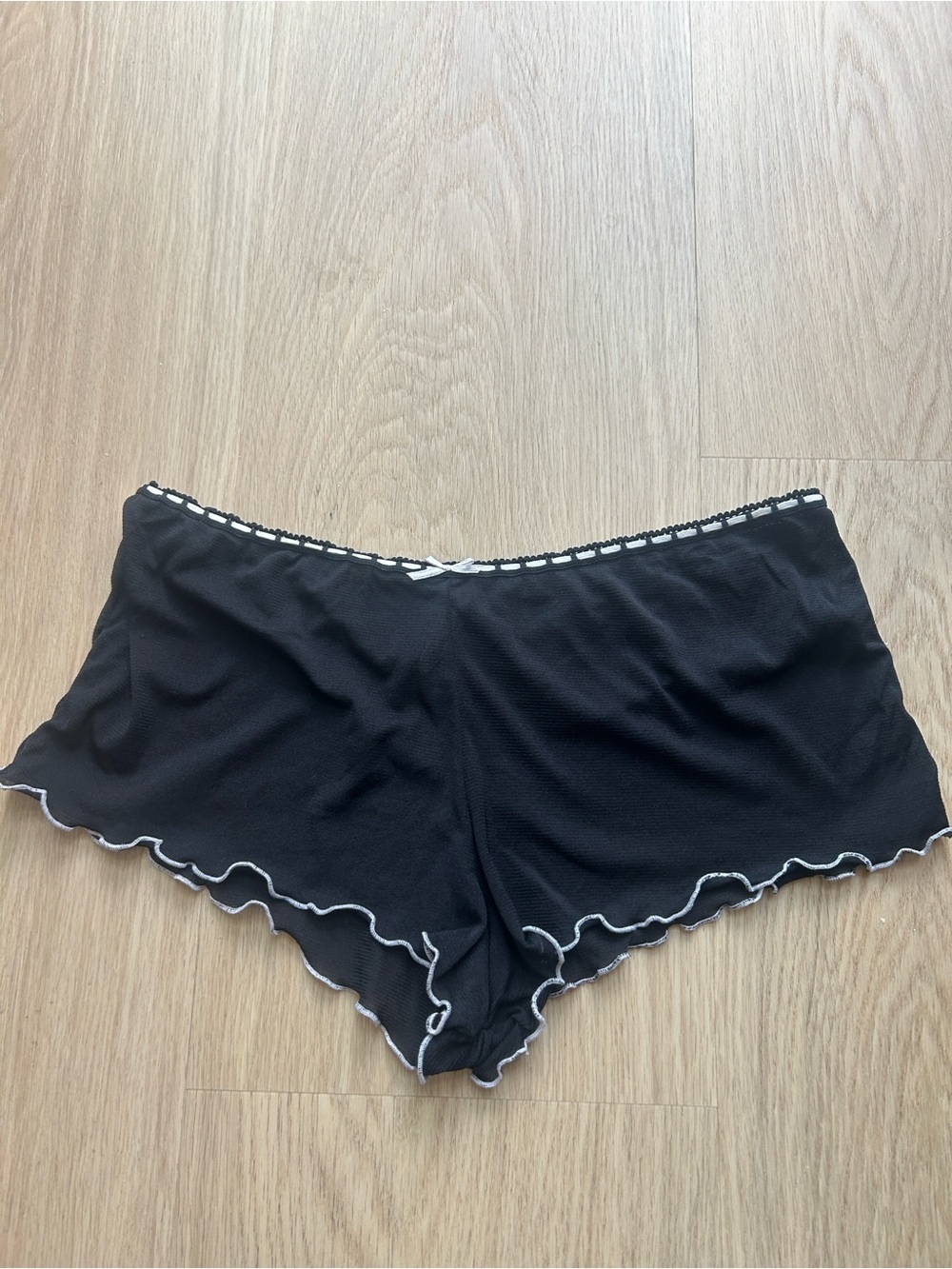 Vintage Warner’s Ruffle Trim Nylon Panties Shorts L